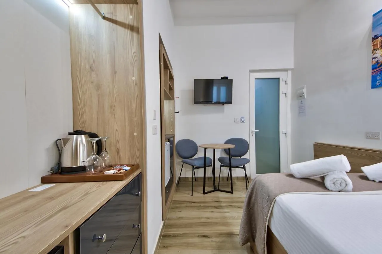 Tritoni Mini Studios - Valletta Il-Furjana 0*,  Malta